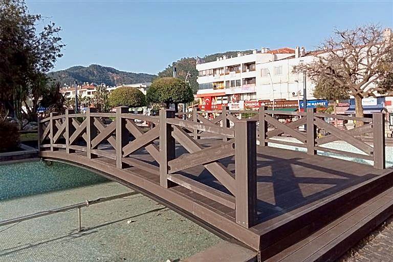 Kompozit Çit Kaplama